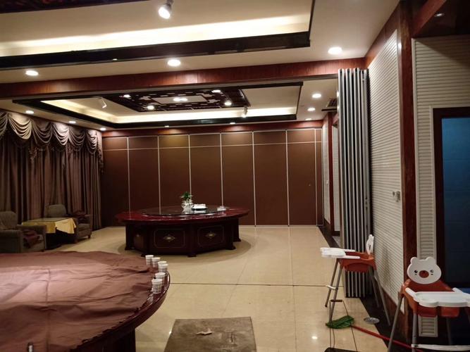 同心筑梦，携手共赢——张巧芳与她的多元化商贸公司